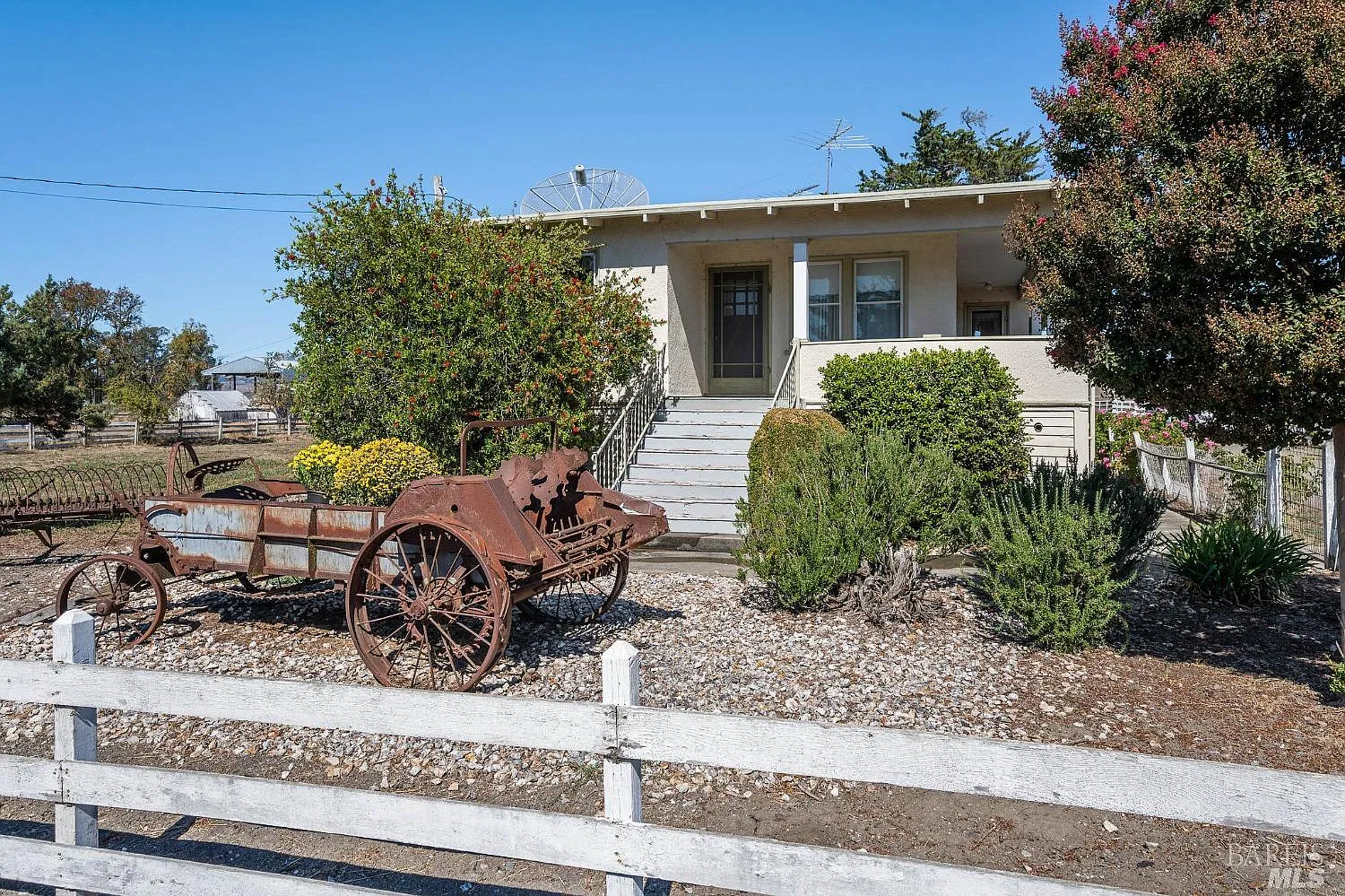 4091 Lakeville Highway - 4bd/2ba, 2,198 sqft - in Petaluma, CA