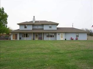 15185 U Rd, Mayetta, KS 66509