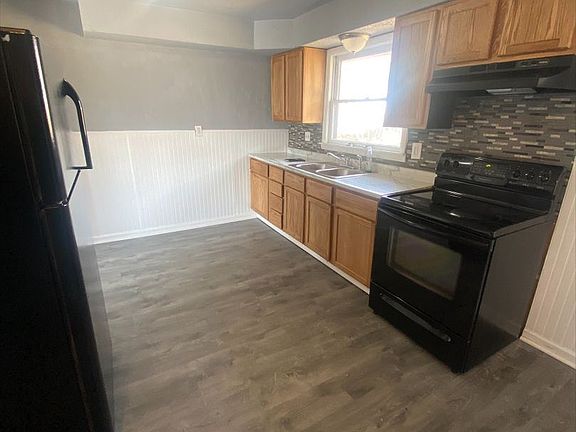 2nd image of 6838 Knoll Ave