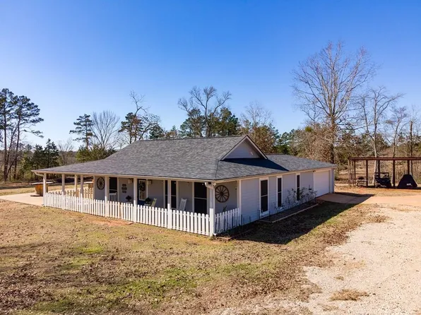 2731 N Fm 225, Douglass, TX 75943