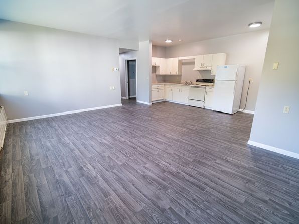 44 Riverside Dr #2