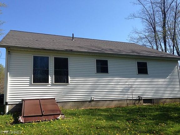 4th image of 2062 S Plaza Dr