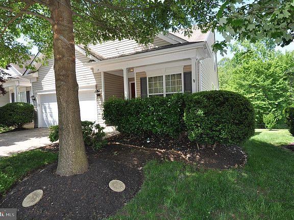 2nd image of 19 Herndon Ct