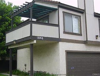 2nd image of 1846 N Vineyard Ave