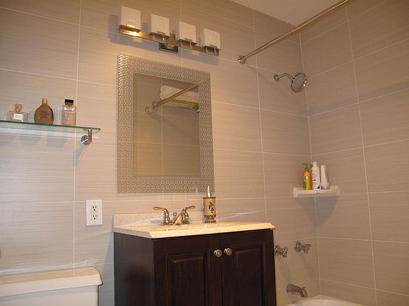 4th image of 1360 N Sandburg Ter APT 310