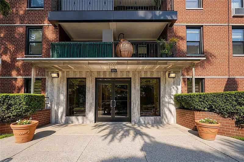 2277 Homecrest Ave #3D