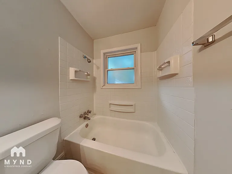 301 Edgegreen Dr — Photo 17