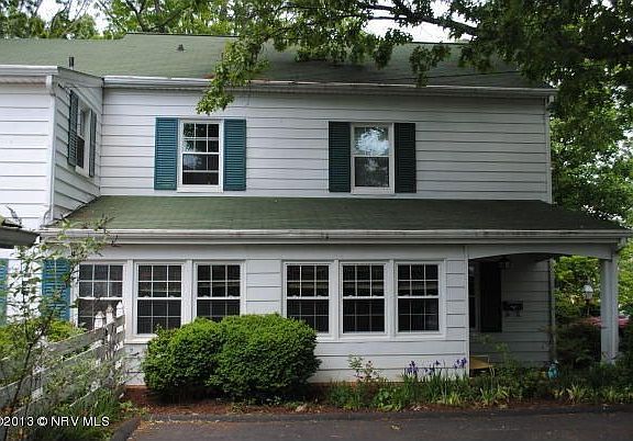 5th image of 820 W Main St