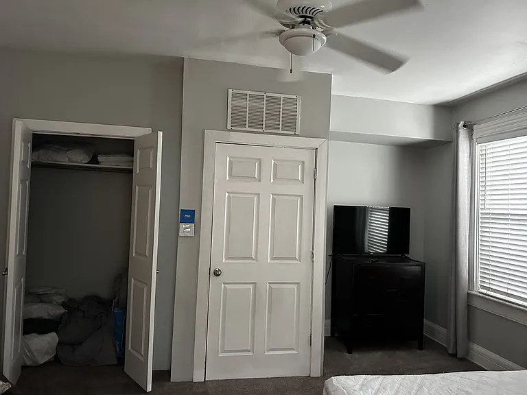 3853 Vine St #2 — Photo 8