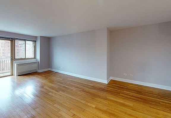 5th image of 70 W 93rd St #709E
