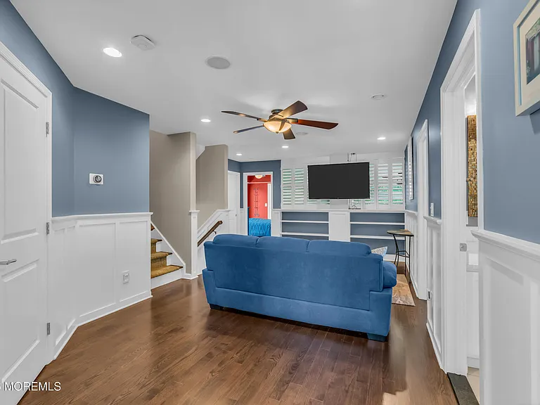 609 15th Ave — Photo 30
