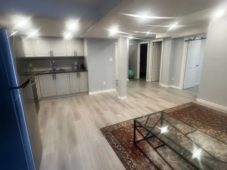 1870 Esterbrook Dr — Photo 7