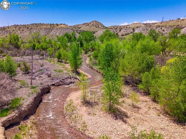 240 Valley Dr, Florence, CO 81240