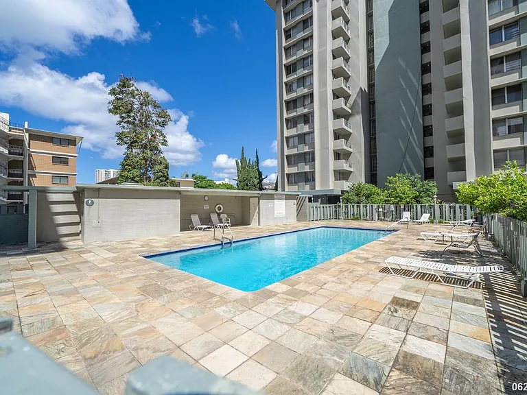 2651 Kuilei St #B76 — Photo 4