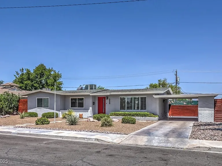 2400 Sherman Pl — Photo 37