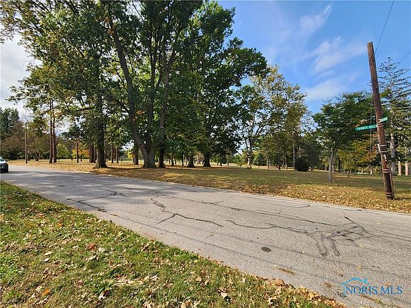 3rd image of 1955 Milburn Ave