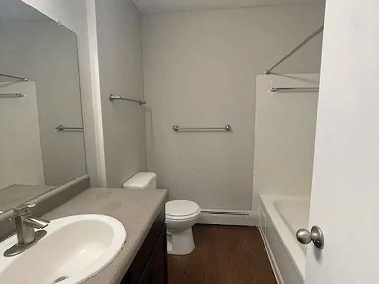 333 Marshall Apartments — Photo 13