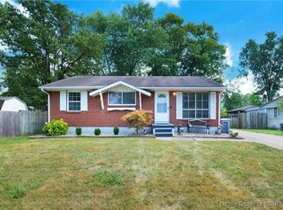 1722 Whittier Dr, Clarksville, IN 47129