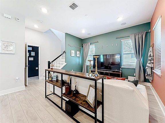 3rd image of 13249 Cormack Ln