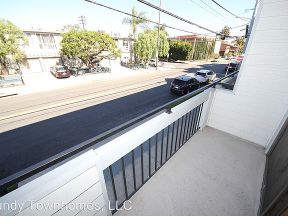 5th image of 1600 S Bundy Dr APT 4