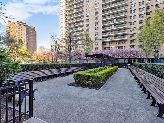 5th image of 458 Neptune Ave APT 2O