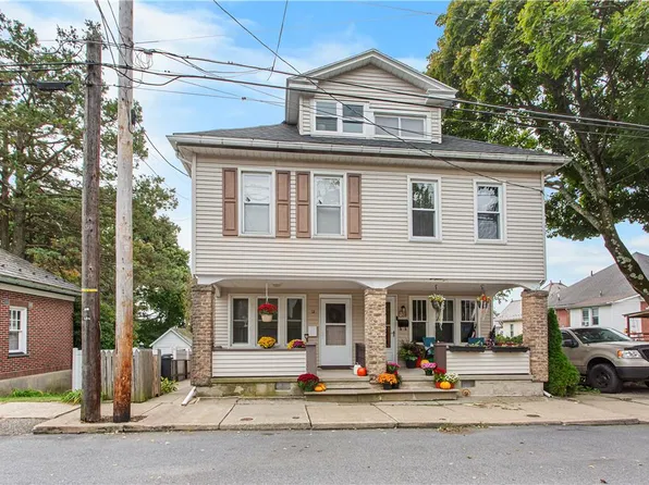 12 E Babbitt Ave, Pen Argyl, PA 18072