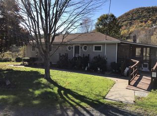 95 Bates Rd, Cambridge, NY 12816