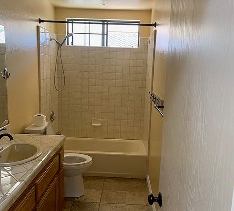 5th image of 509 Tiffany Dr #B