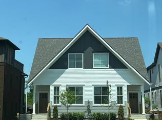 924B Caruthers Ave, Nashville, TN 37204