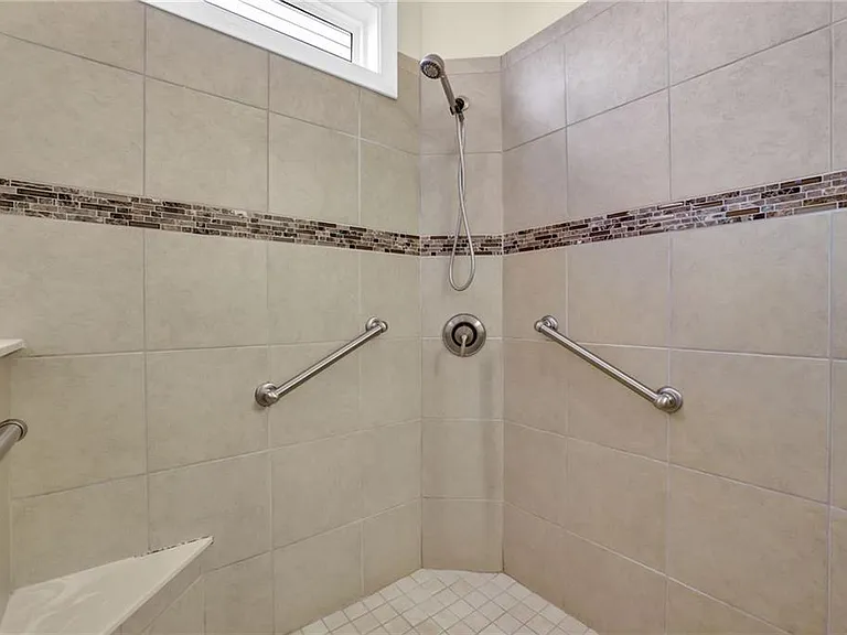 3708 Majestic Oak Dr — Photo 19