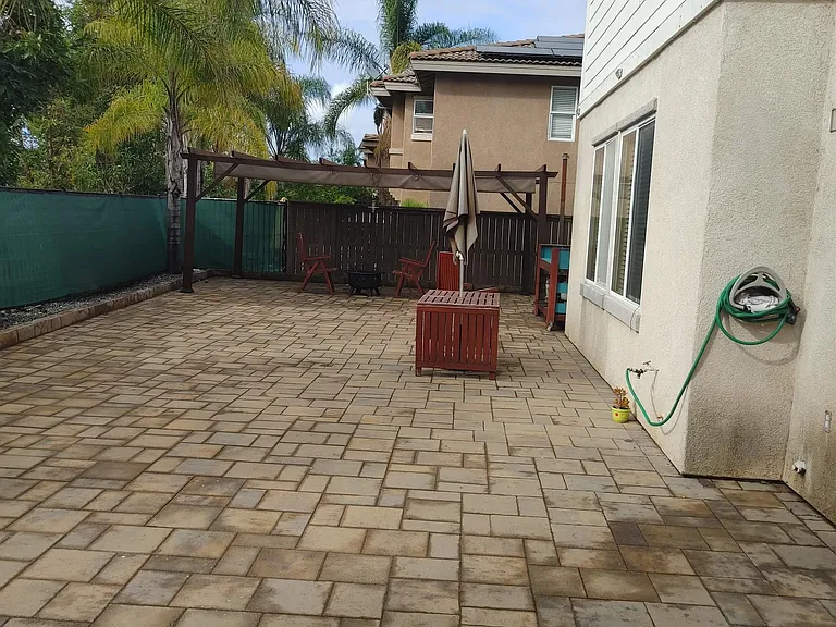 382 Edgewater Dr — Photo 41