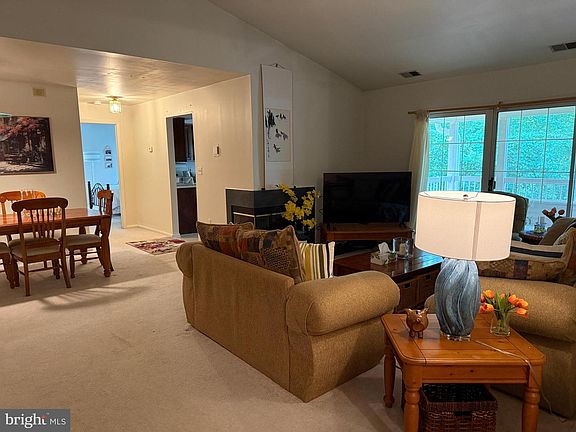 3rd image of 111 Biscayne Ct APT 10