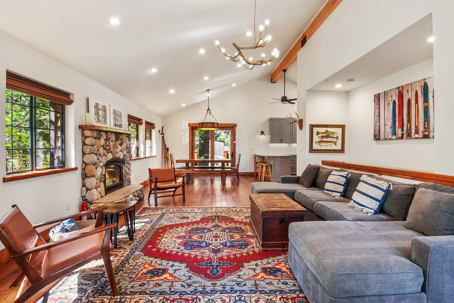 4 bed, 1836 sqft, $10,000 — Photo 1