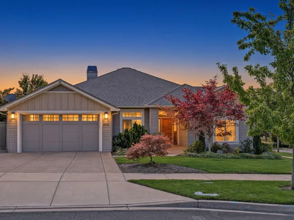 4002 Crystal Springs Dr, Medford, OR 97504