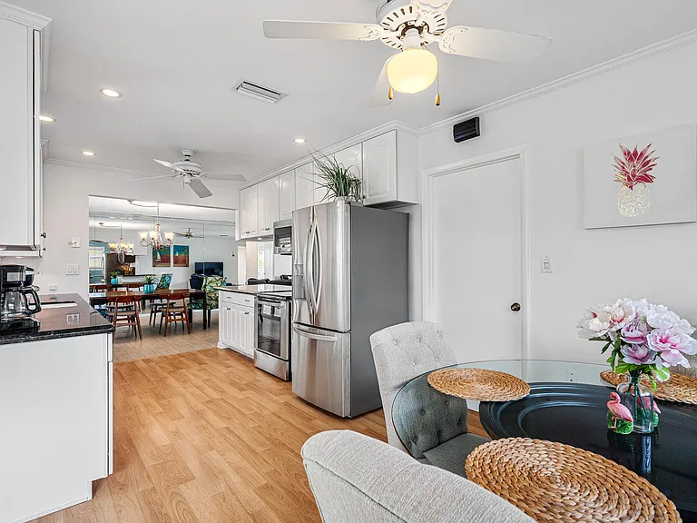 1120 Morse Blvd — Photo 9