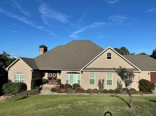 12 Beau Rivage Ct, Little Rock, AR 72212