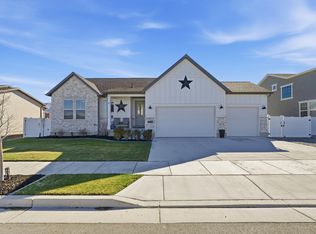 5640 N Parkview Dr, Stansbury Park, UT 84074