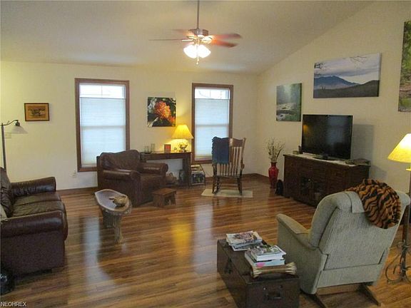 5th image of 484 Gasser Cir SE