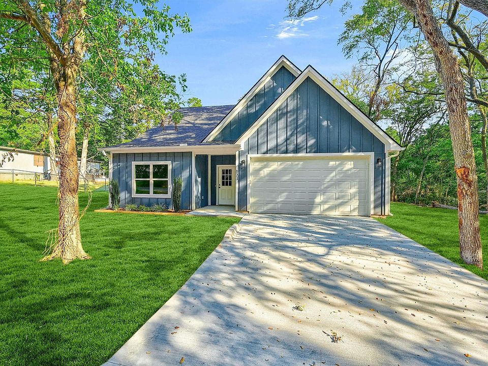 1st image of 123 Grace Ln