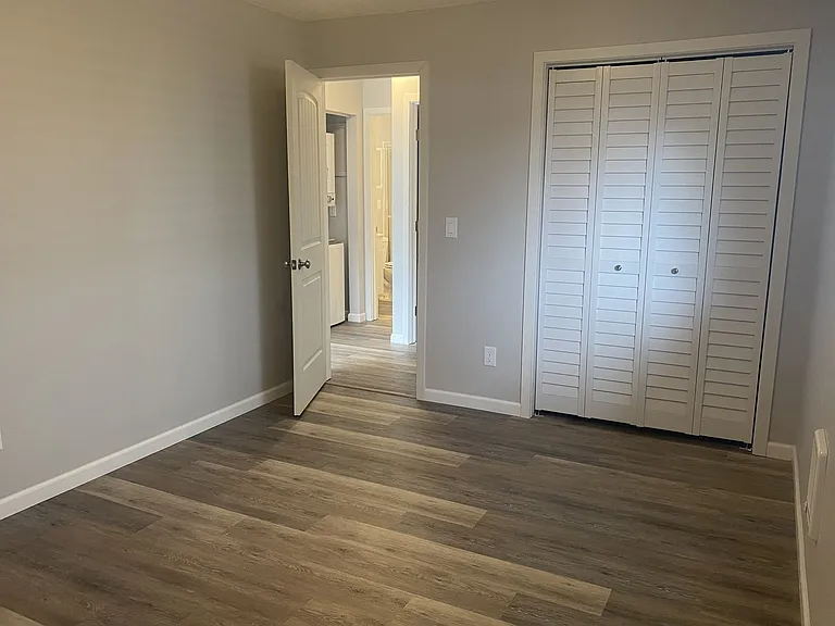 133 E Chelan Ave — Photo 20