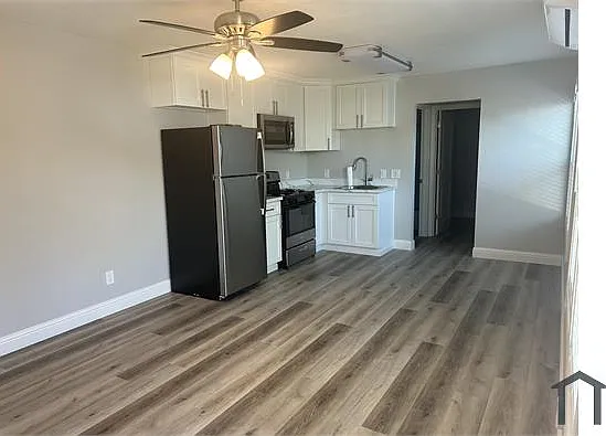 2 bed, 534 sqft, $2,900 — Photo 1