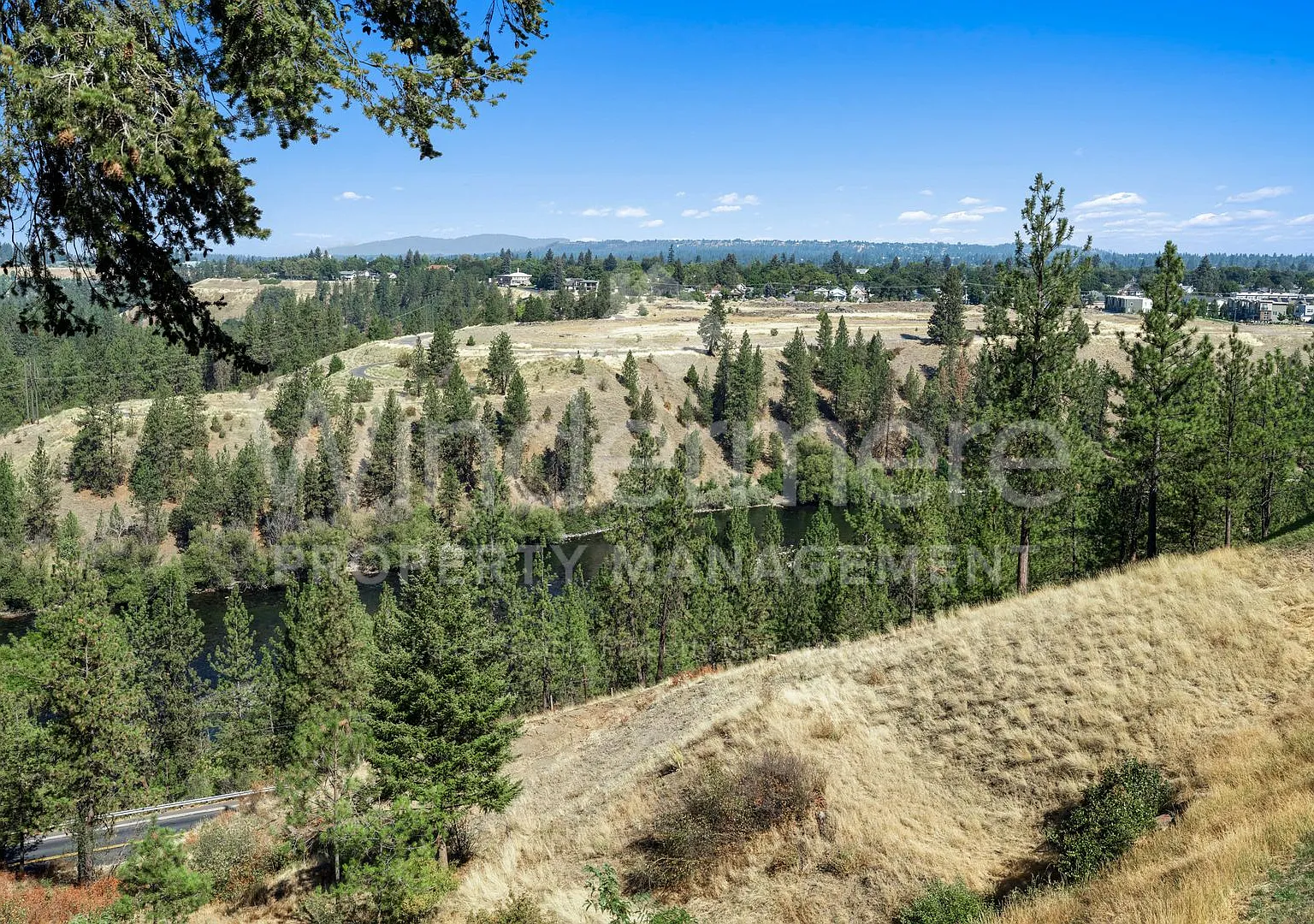 ** One Month Free ** Browne's Addition Gated Condominium 3 Bed 2 Bathroom View Property — Photo 3