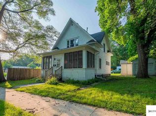 420 6th St NW, Mason City, IA 50401