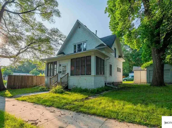 420 6th St NW, Mason City, IA 50401