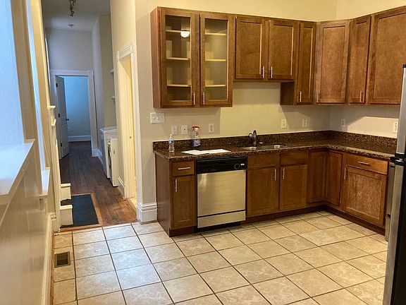 4th image of 519-521 N 30th St #521-1