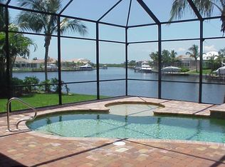 5610 Merlyn Ln, Cape Coral, FL 33914