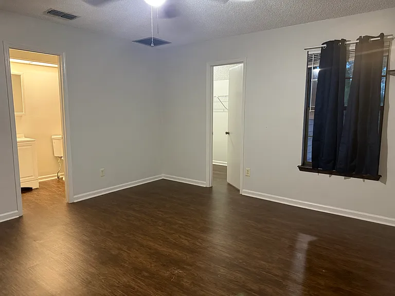 5534 Marathon Pkwy — Photo 9