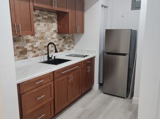 15631 SW 98th St, Miami, FL 33196