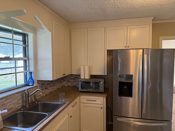 3rd image of 278 Converse Dr