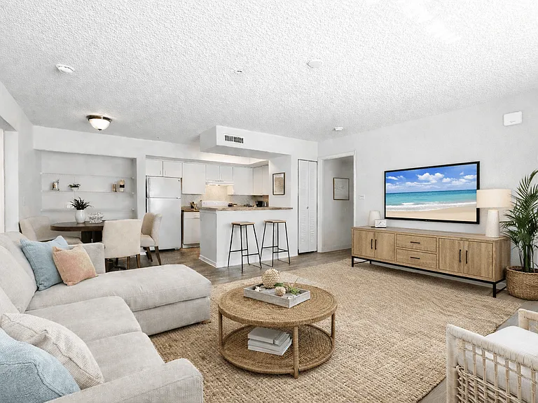 Sundance Pointe — Photo 11